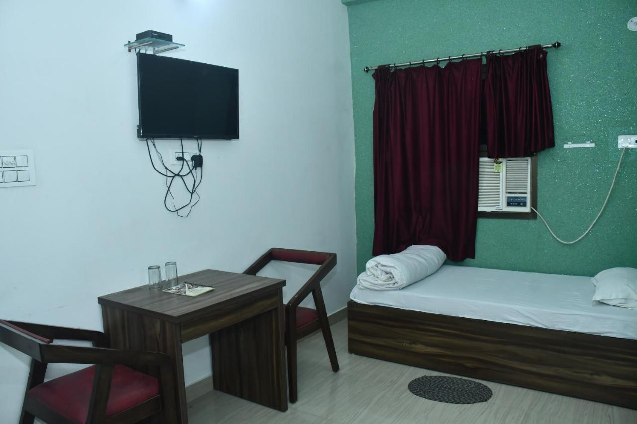 Hotel Awadh Palace Sahjanwa Extérieur photo
